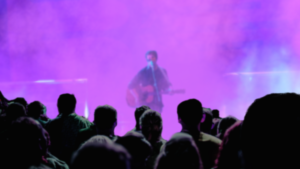 Luxembourg concert head bobbing