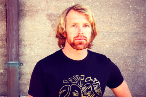 Pirate Party candidate considering ironing t-shirt before public event